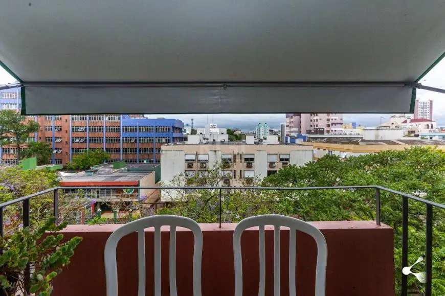 Foto 1 de Apartamento com 3 Quartos à venda, 130m² em Menino Deus, Porto Alegre