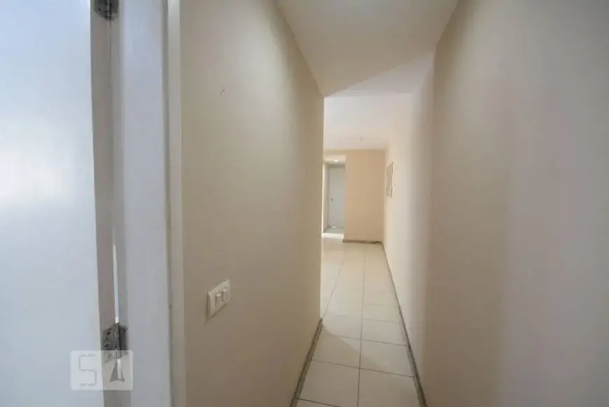 Foto 2 de Apartamento com 3 Quartos para alugar, 84m² em Pechincha, Rio de Janeiro