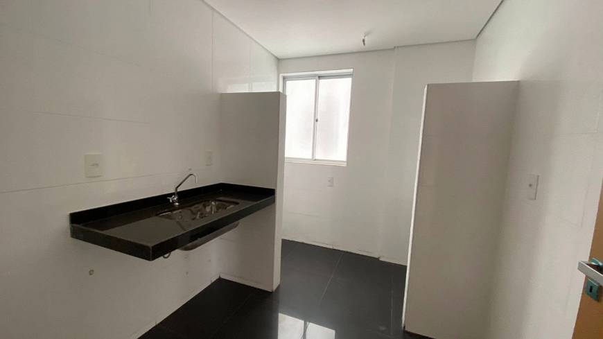 Foto 5 de Apartamento com 3 Quartos à venda, 72m² em Serrano, Belo Horizonte