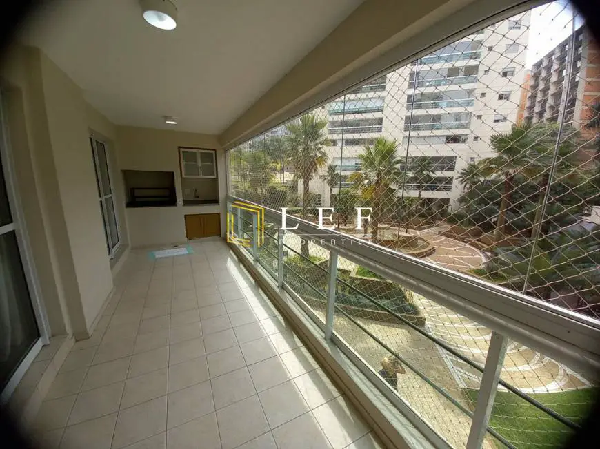 Foto 4 de Apartamento com 3 Quartos para alugar, 139m² em Vila Olímpia, São Paulo