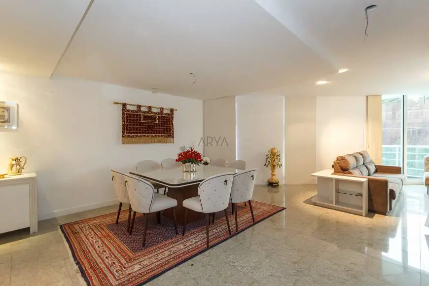 Foto 4 de Apartamento com 4 Quartos à venda, 315m² em Água Verde, Curitiba