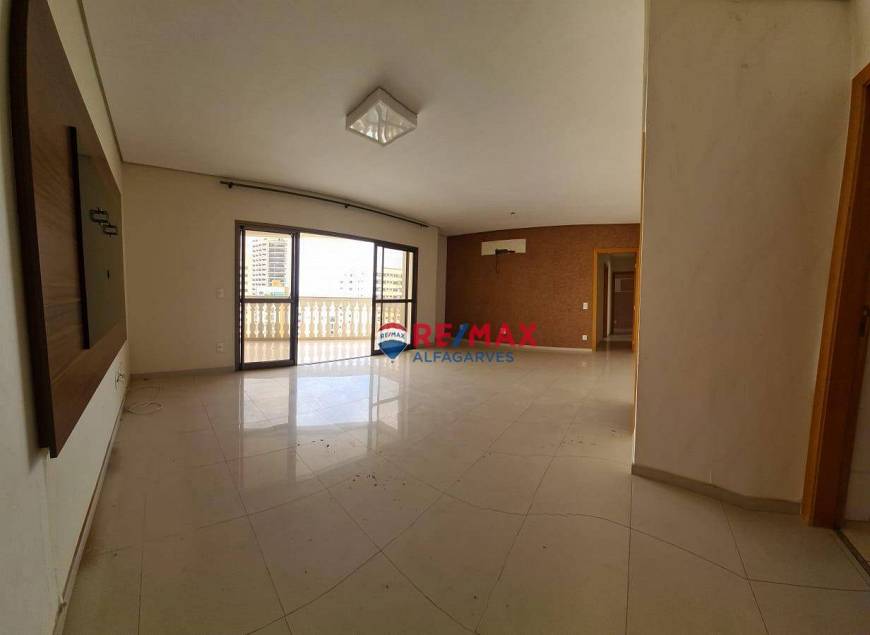Foto 3 de Apartamento com 4 Quartos à venda, 138m² em Duque de Caxias II, Cuiabá