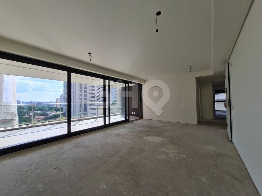 Foto 2 de Apartamento com 4 Quartos à venda, 266m² em Jardins, São Paulo