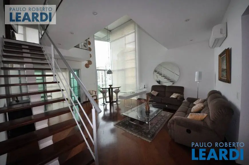 Foto 2 de Apartamento com 4 Quartos para alugar, 212m² em Morumbi, São Paulo