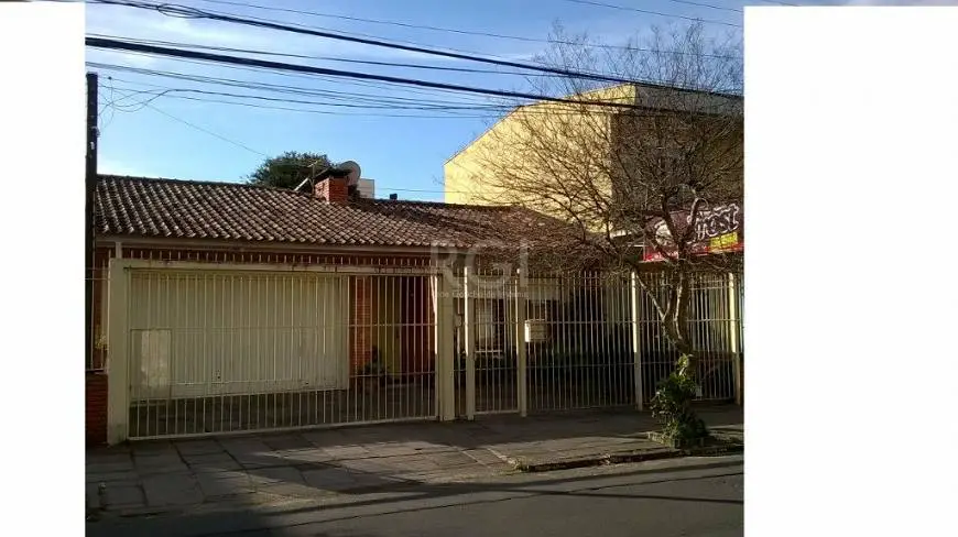 Foto 1 de Casa com 3 Quartos à venda, 179m² em Boa Vista, Porto Alegre