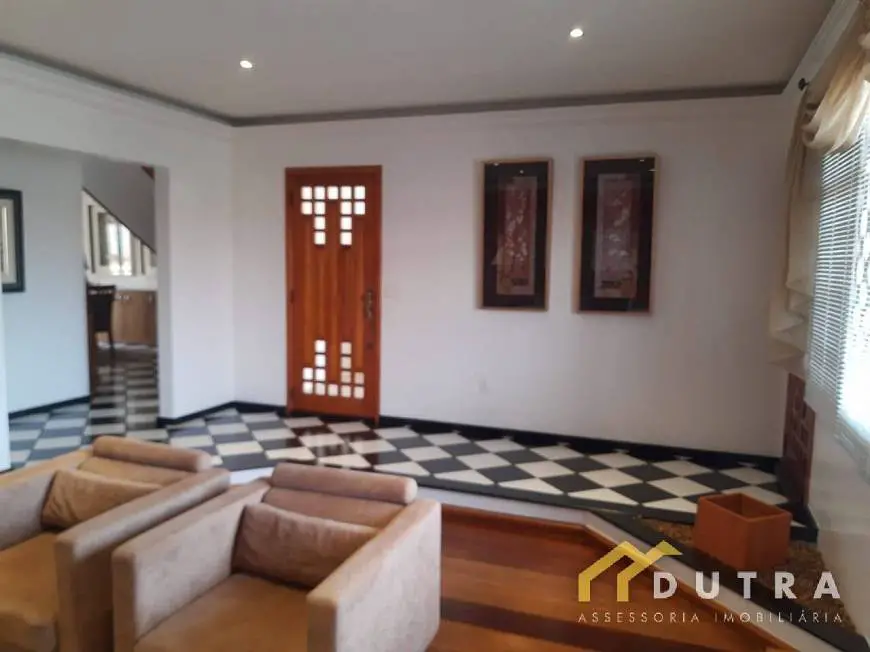 Foto 2 de Casa com 3 Quartos à venda, 361m² em Fazenda Santo Antonio, São José