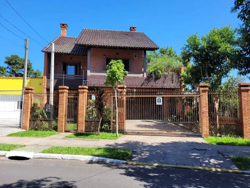 Foto 1 de Casa com 3 Quartos à venda, 212m² em Jardim Floresta, Porto Alegre