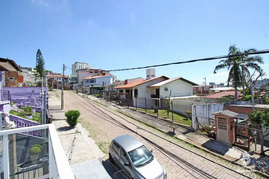 Foto 2 de Casa com 3 Quartos à venda, 203m² em Santa Tereza, Porto Alegre