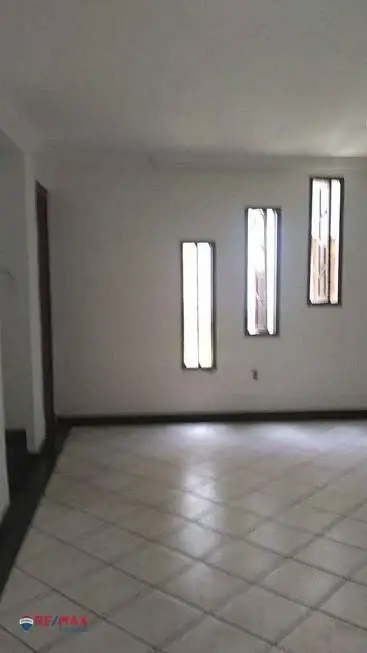Foto 4 de Casa com 3 Quartos para alugar, 500m² em Stella Maris, Salvador