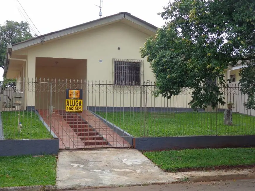 Foto 1 de Casa com 3 Quartos para alugar, 120m² em Uvaranas, Ponta Grossa