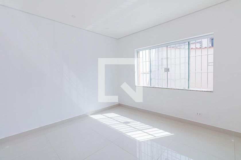 Foto 2 de Casa com 3 Quartos para alugar, 105m² em Vila Gustavo, São Paulo