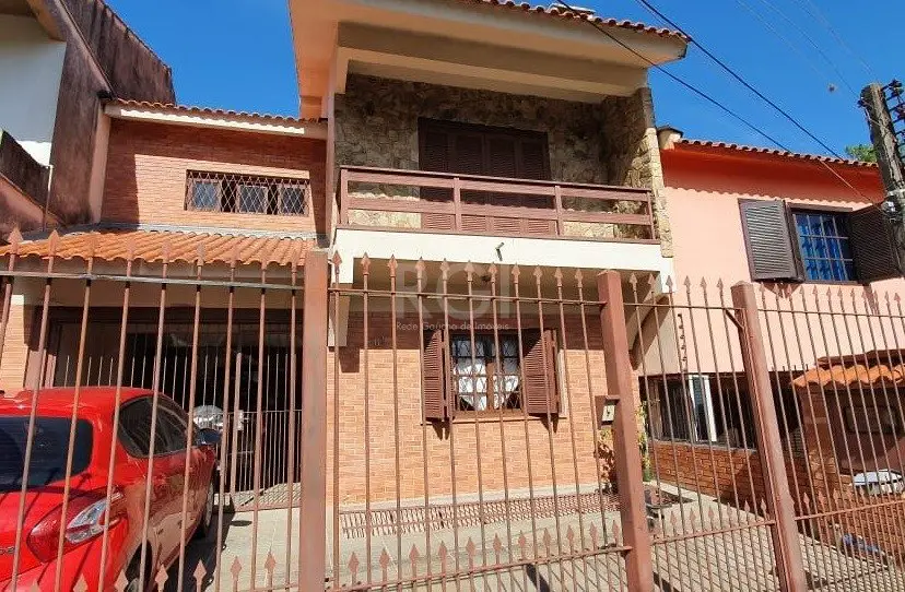 Foto 1 de Casa com 4 Quartos à venda, 265m² em Cristo Redentor, Porto Alegre