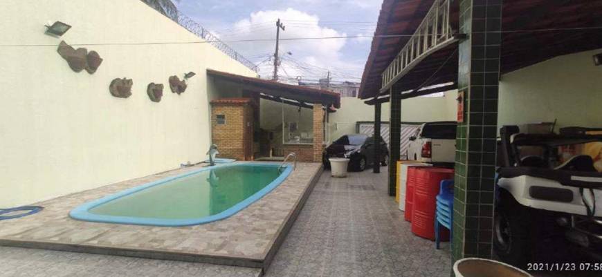 Foto 5 de Casa com 4 Quartos à venda, 353m² em Jacarecanga, Fortaleza