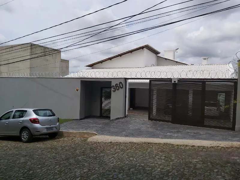 Foto 1 de Casa com 4 Quartos para alugar, 1000m² em Pampulha, Belo Horizonte