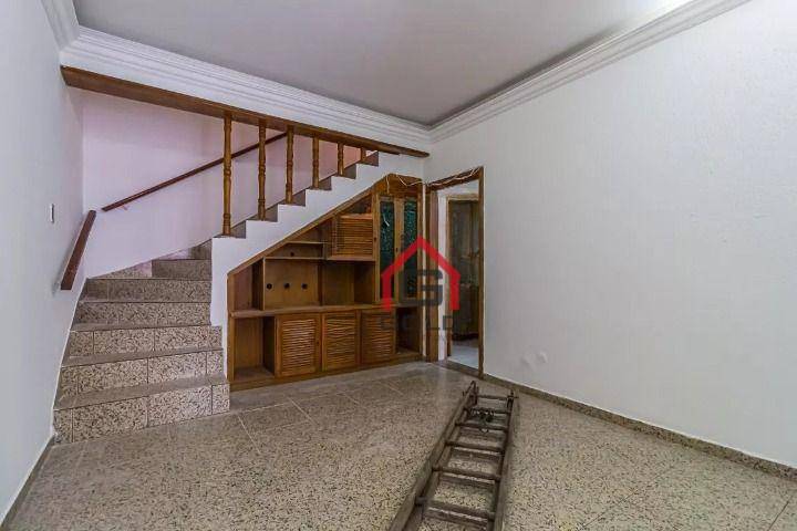 Foto 1 de Sobrado com 2 Quartos para alugar, 122m² em Vila Pires, Santo André