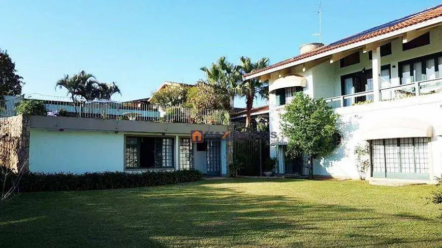 Foto 2 de Sobrado com 5 Quartos para alugar, 580m² em Jardim Itaperi, Atibaia