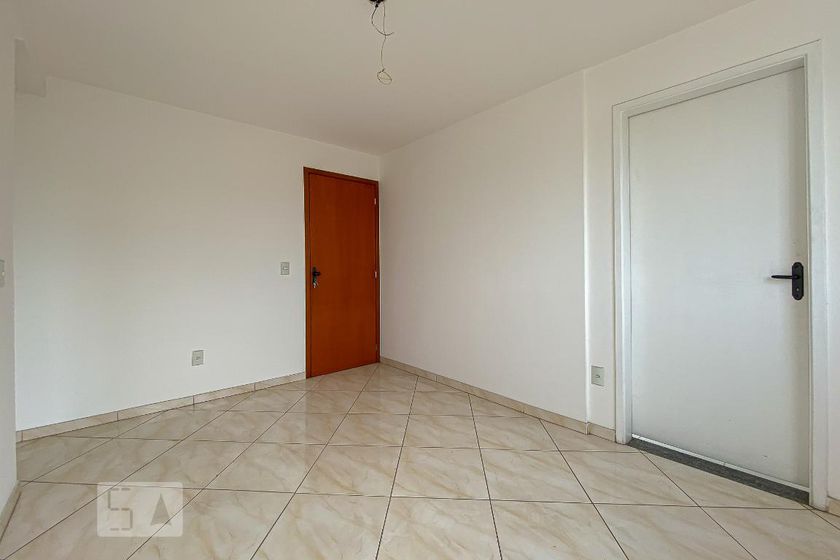 Foto 3 de Apartamento com 1 Quarto para alugar, 36m² em Cordovil, Rio de Janeiro