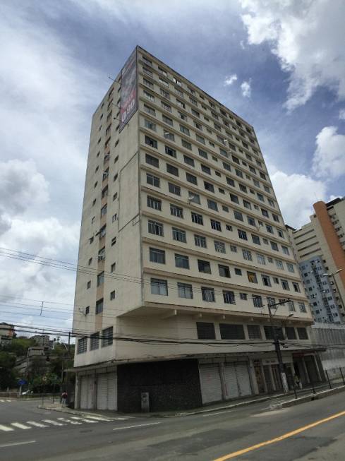 Foto 1 de Apartamento com 2 Quartos para alugar, 82m² em Centro, Juiz de Fora