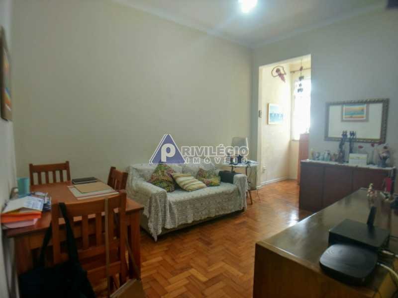 Foto 1 de Apartamento com 2 Quartos à venda, 69m² em Copacabana, Rio de Janeiro