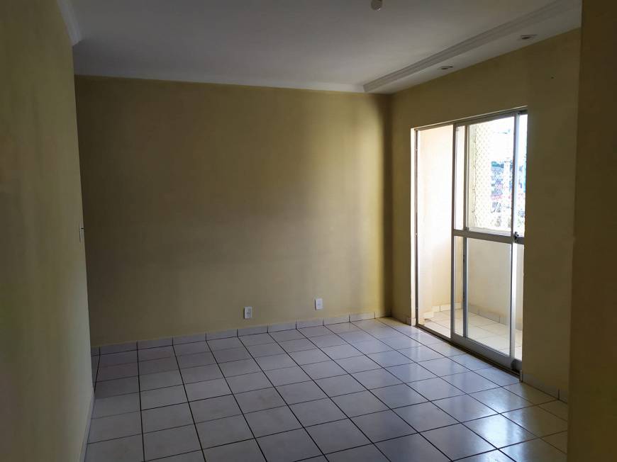 Foto 3 de Apartamento com 2 Quartos à venda, 60m² em Jardim Céu Azul, Valparaíso de Goiás