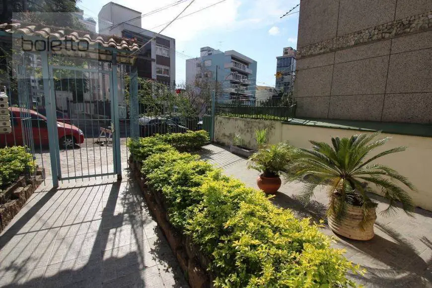 Foto 3 de Apartamento com 2 Quartos para alugar, 79m² em Moinhos de Vento, Porto Alegre