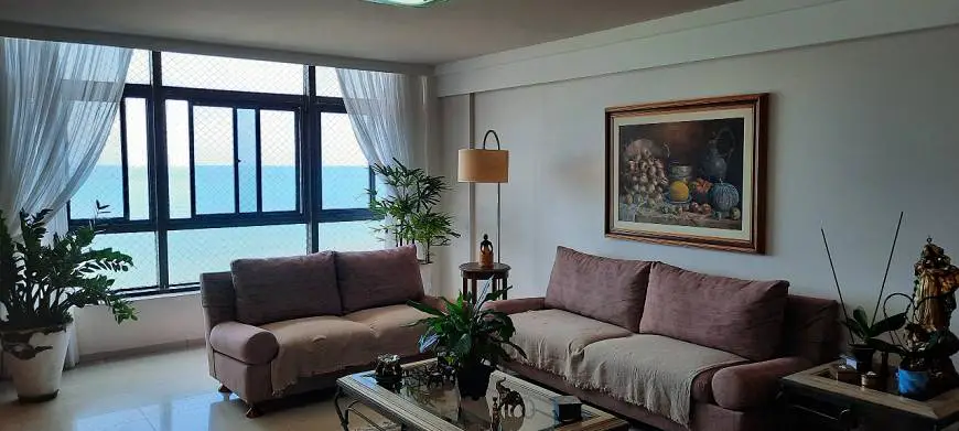 Foto 1 de Apartamento com 3 Quartos à venda, 180m² em Boa Viagem, Recife