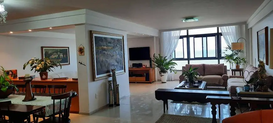 Foto 2 de Apartamento com 3 Quartos à venda, 180m² em Boa Viagem, Recife