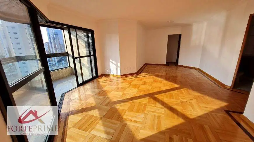Foto 1 de Apartamento com 3 Quartos para venda ou aluguel, 130m² em Brooklin, São Paulo