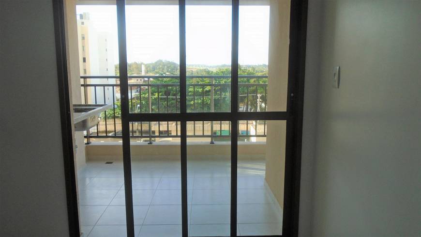 Foto 2 de Apartamento com 3 Quartos para alugar, 82m² em Piatã, Salvador
