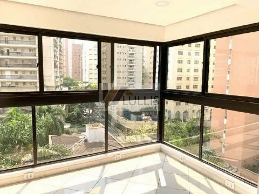 Foto 3 de Apartamento com 3 Quartos à venda, 126m² em Vila Nova Conceição, São Paulo
