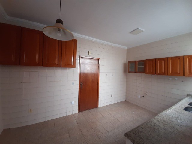 Foto 1 de Apartamento com 4 Quartos à venda, 213m² em Centro Sul, Cuiabá