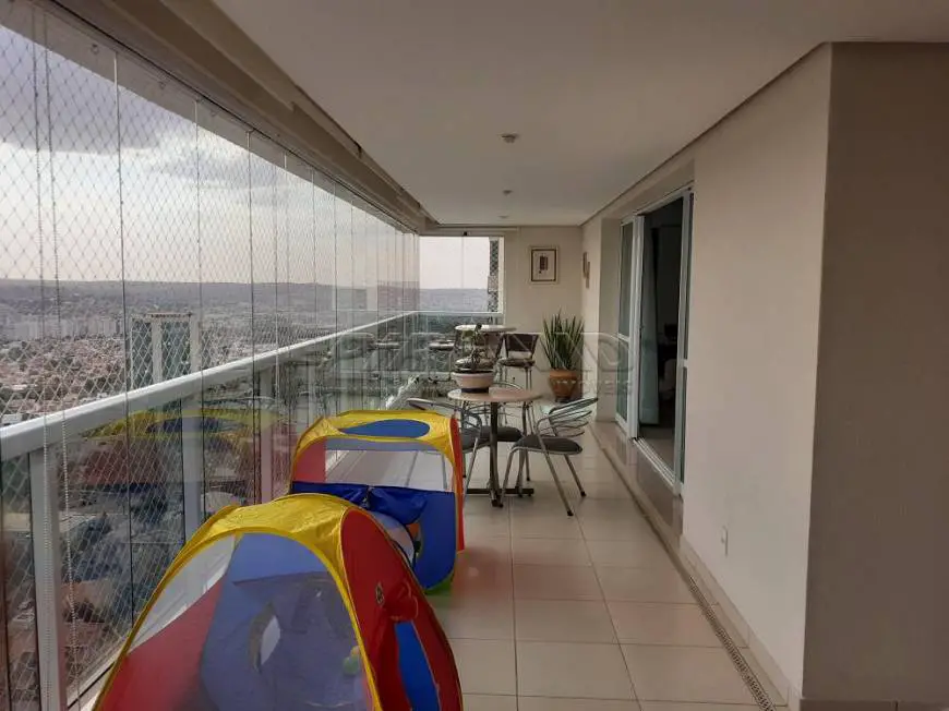 Foto 1 de Apartamento com 4 Quartos à venda, 281m² em Jardim Irajá, Ribeirão Preto
