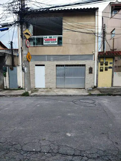 Foto 1 de Casa com 2 Quartos à venda, 220m² em Padre Miguel, Rio de Janeiro