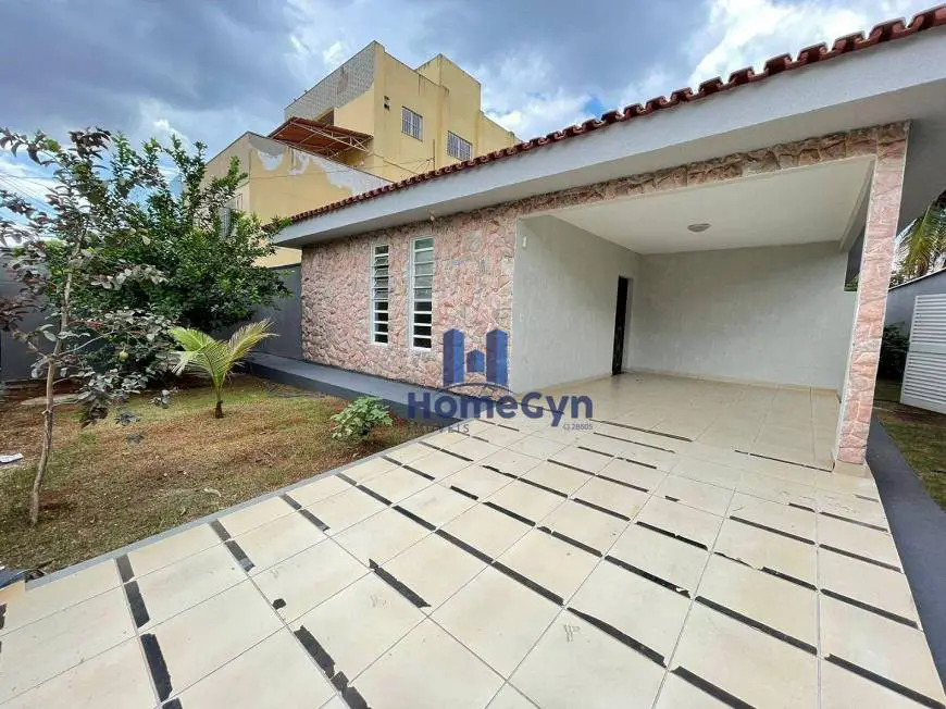 Foto 1 de Casa com 3 Quartos para alugar, 170m² em Jardim América, Goiânia