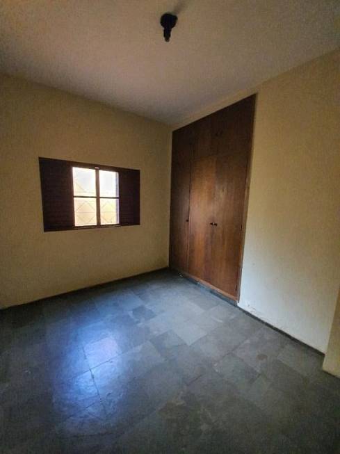 Foto 1 de Casa com 3 Quartos para alugar, 97m² em Jardim Irajá, Ribeirão Preto
