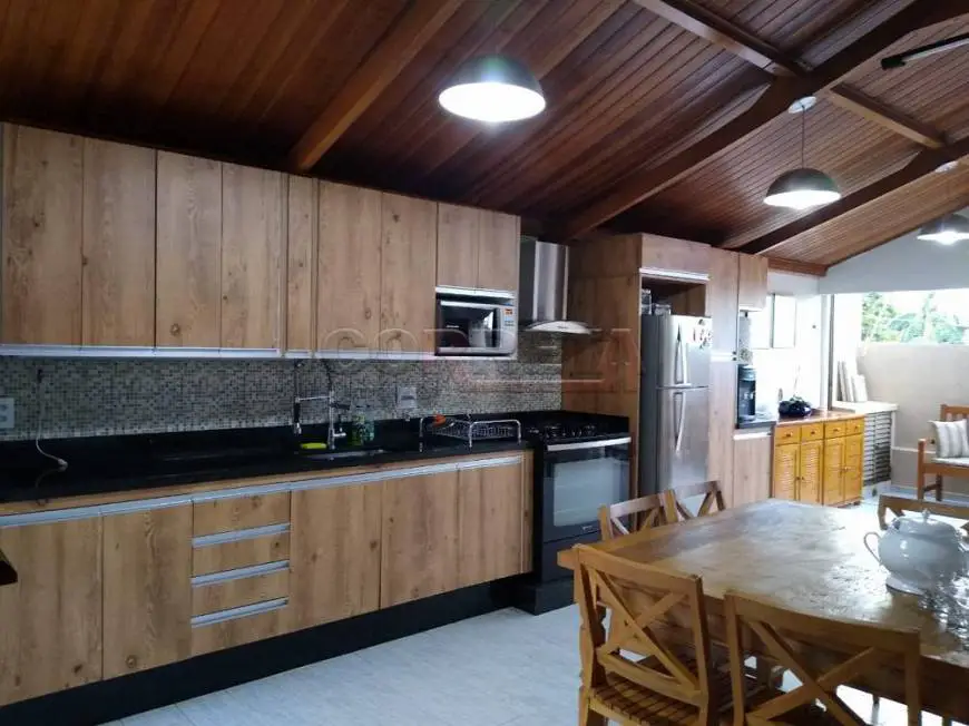 Foto 2 de Casa com 3 Quartos para alugar, 166m² em Morumbi, Araçatuba