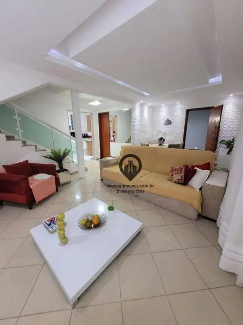 Foto 1 de Casa com 3 Quartos à venda, 252m² em Padre Miguel, Rio de Janeiro