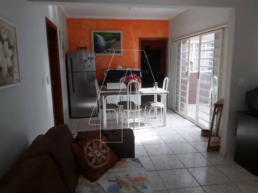 Foto 1 de Casa com 3 Quartos para alugar, 152m² em Vila Industrial, Araçatuba