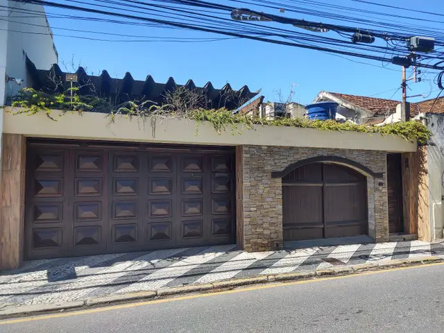 Foto 1 de Casa com 4 Quartos à venda, 160m² em Centro, Campos dos Goytacazes
