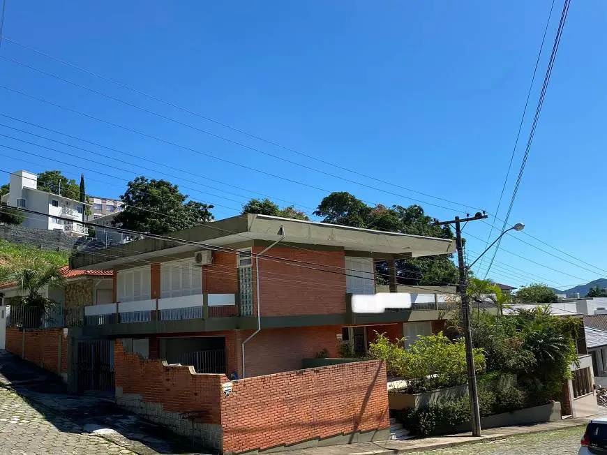 Foto 1 de Casa com 4 Quartos à venda, 380m² em Trindade, Florianópolis