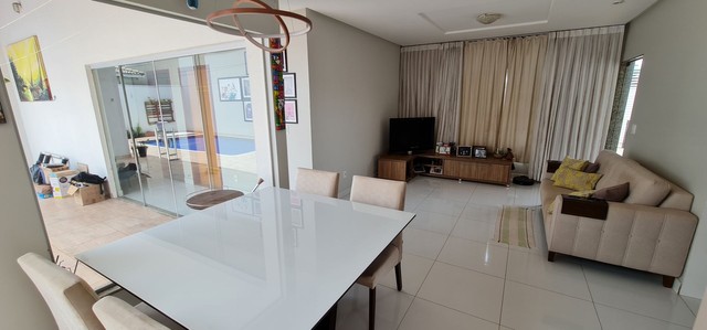 Foto 3 de Casa de Condomínio com 3 Quartos à venda, 300m² em Setor Habitacional Vicente Pires, Brasília