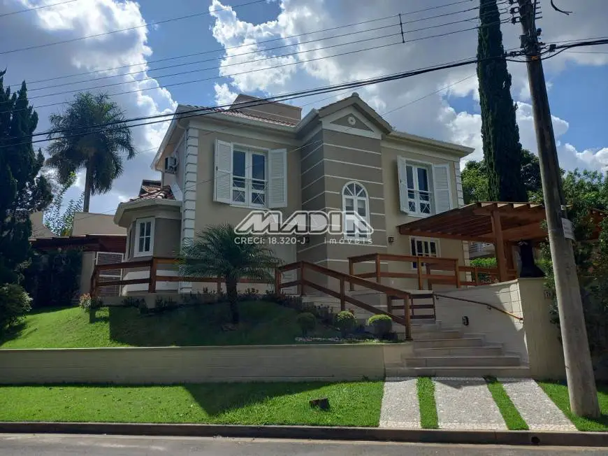 Foto 1 de Casa de Condomínio com 3 Quartos à venda, 220m² em VILA FAUSTINA II, Valinhos