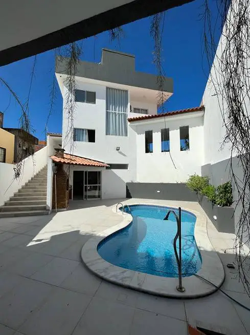 Foto 1 de Casa de Condomínio com 4 Quartos à venda, 205m² em Serraria, Maceió