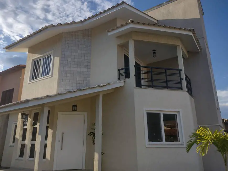 Foto 1 de Casa de Condomínio com 5 Quartos à venda, 210m² em Flamengo, Maricá