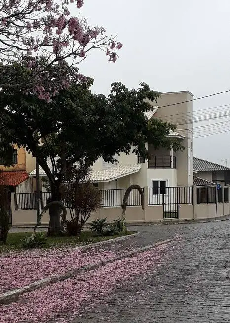 Foto 2 de Casa de Condomínio com 5 Quartos à venda, 210m² em Flamengo, Maricá