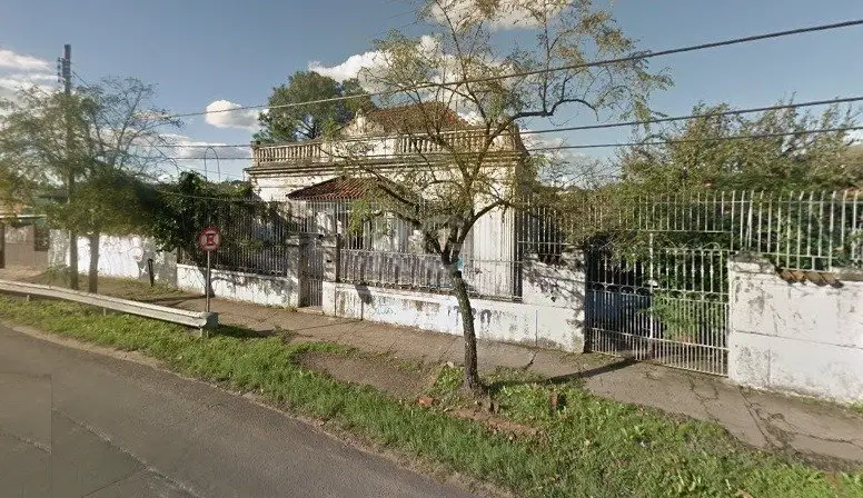Foto 2 de Lote/Terreno à venda, 2062m² em Teresópolis, Porto Alegre
