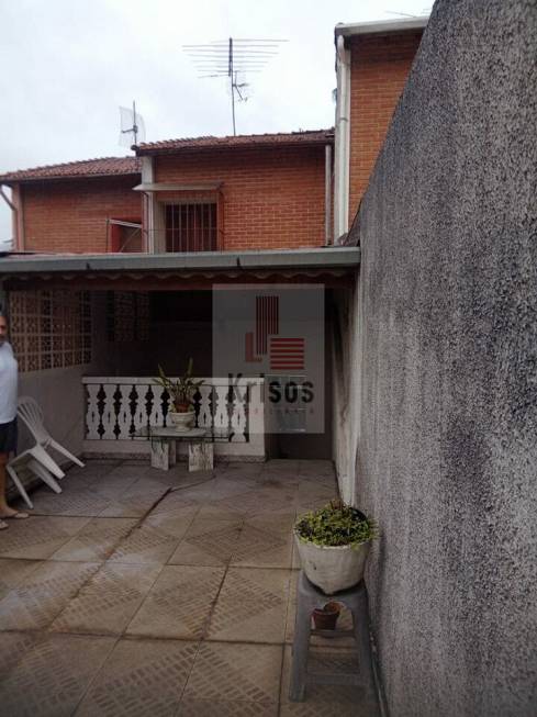 Foto 1 de Sobrado com 2 Quartos à venda, 87m² em Parque Pinheiros, Taboão da Serra