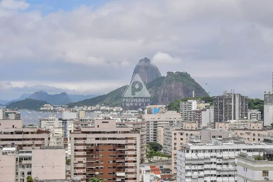 Foto 1 de Apartamento com 1 Quarto à venda, 64m² em Botafogo, Rio de Janeiro