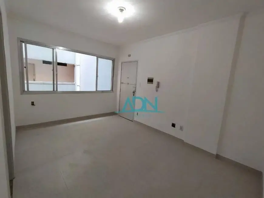 Foto 1 de Apartamento com 1 Quarto para alugar, 47m² em República, São Paulo