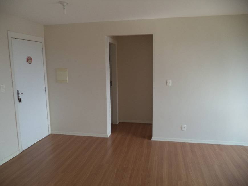 Foto 3 de Apartamento com 1 Quarto para alugar, 53m² em Sanvitto, Caxias do Sul